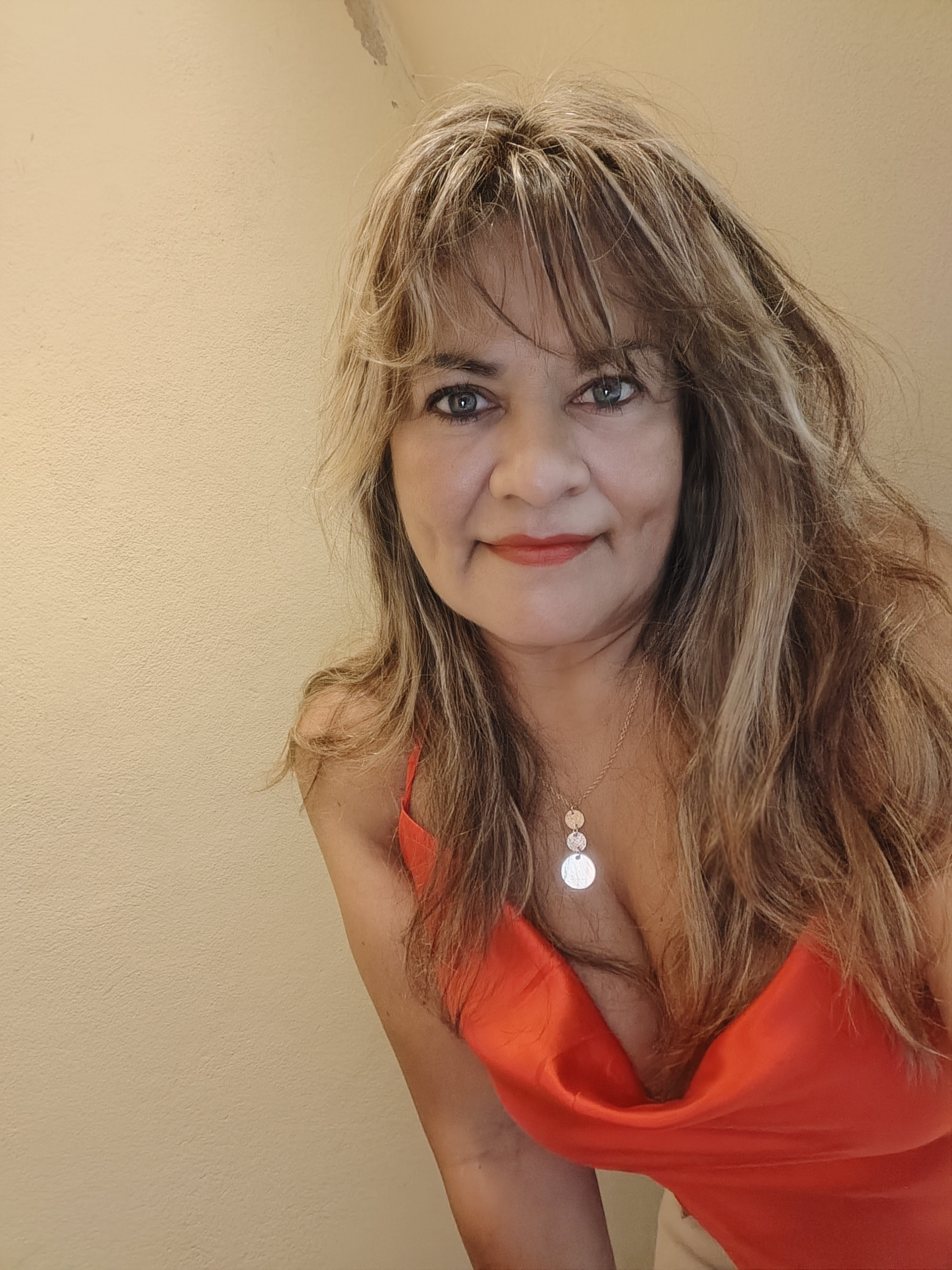 Maricel N