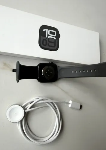 Apple Watch Series 10 42mm Aluminio Negro Sport Band