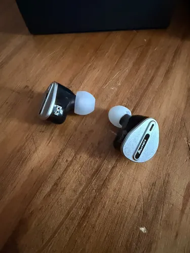 Auriculares Linsoul Kiwi Ears Airoso Negro