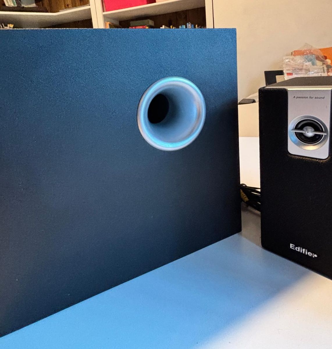 Parlantes Edifier C2
