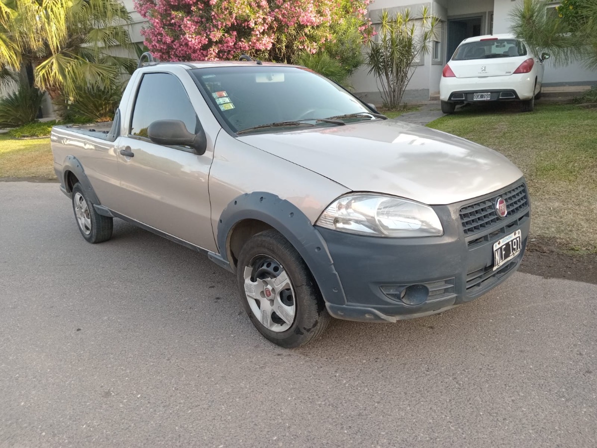FIAT STRADA 1.4 WORKING 2014 