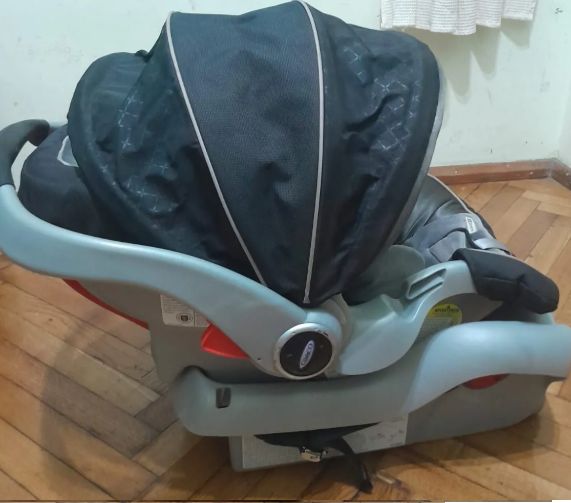 Silla para auto de bebé Graco SnugRide 35