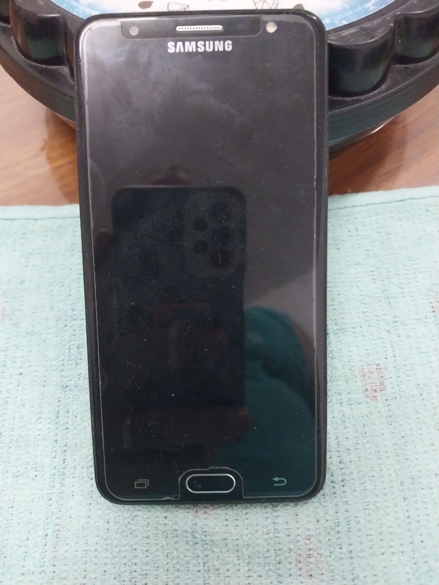 Celular Samsung Galaxy J7 Prime USADO. El retiro es en mi domicilio.