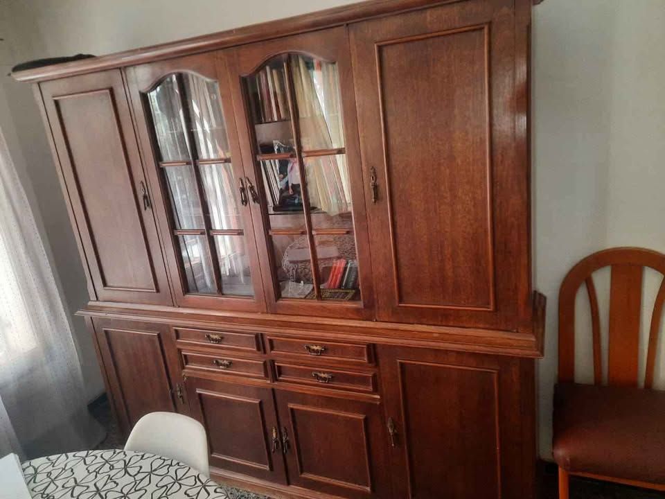 Mueble de roble