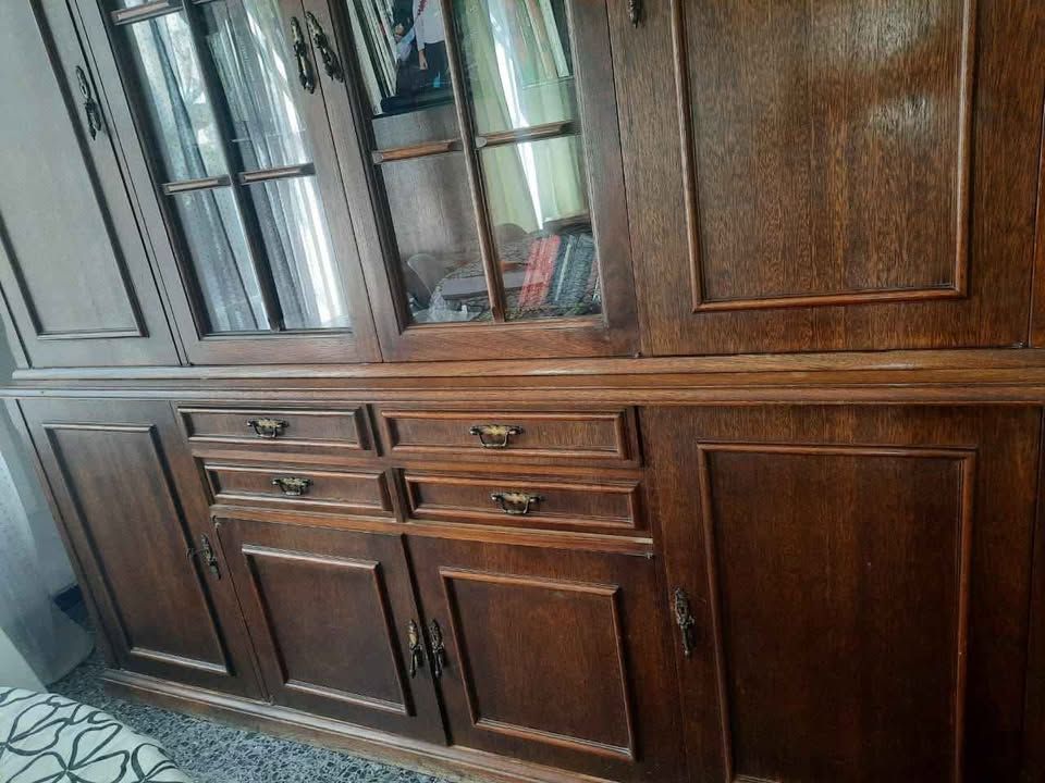 Mueble de roble
