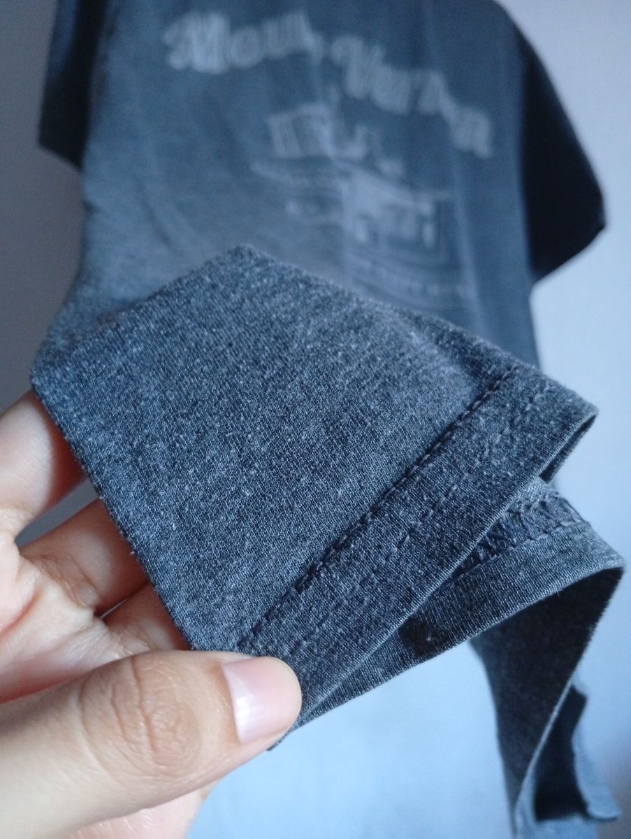 Remera gris