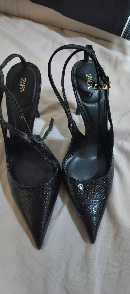 Zapatos ZARA punta fina