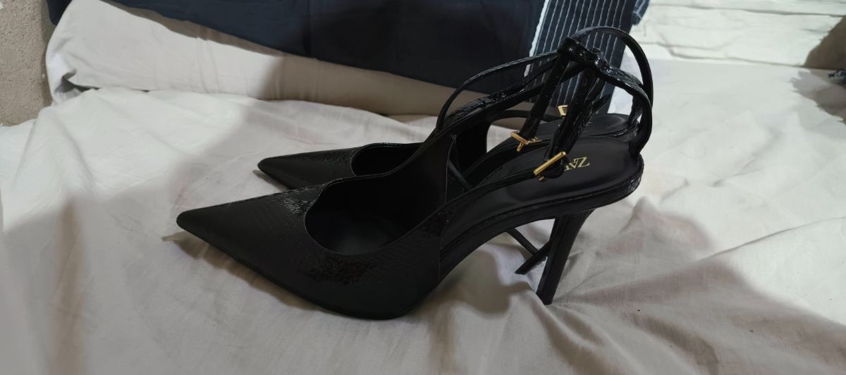 Zapatos ZARA punta fina
