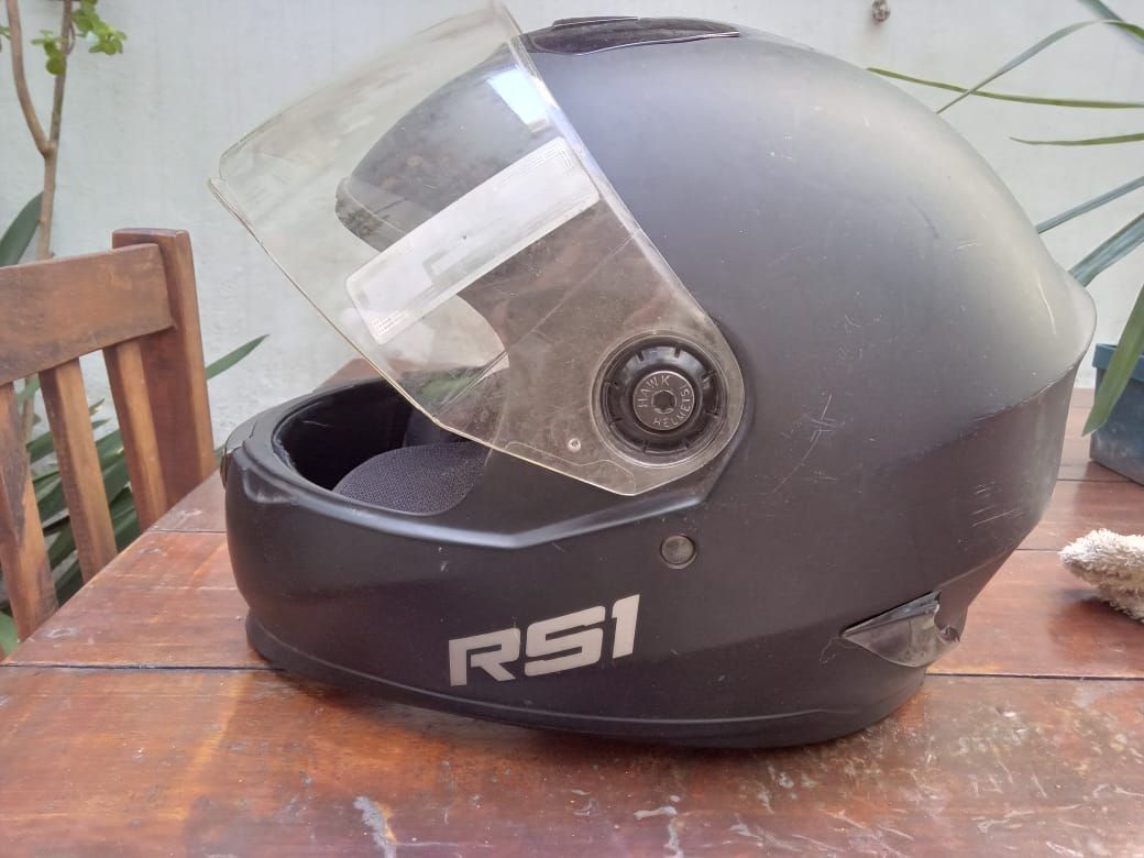 COMBO CAJA DELIVERY 40X40X40 (USADA) + CASCO HAWK (USADO) + ASIENTO BICI (NUEVO)