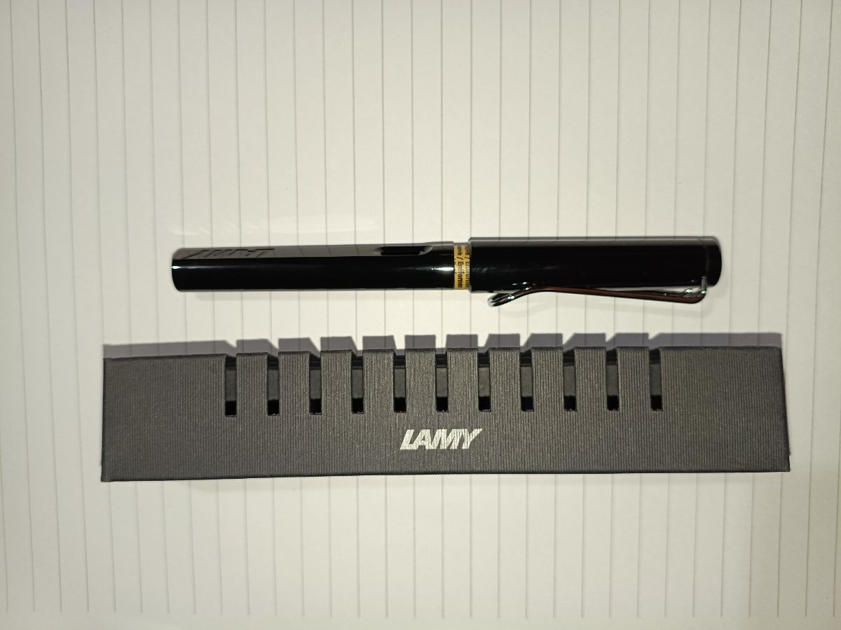 Pluma Lamy 