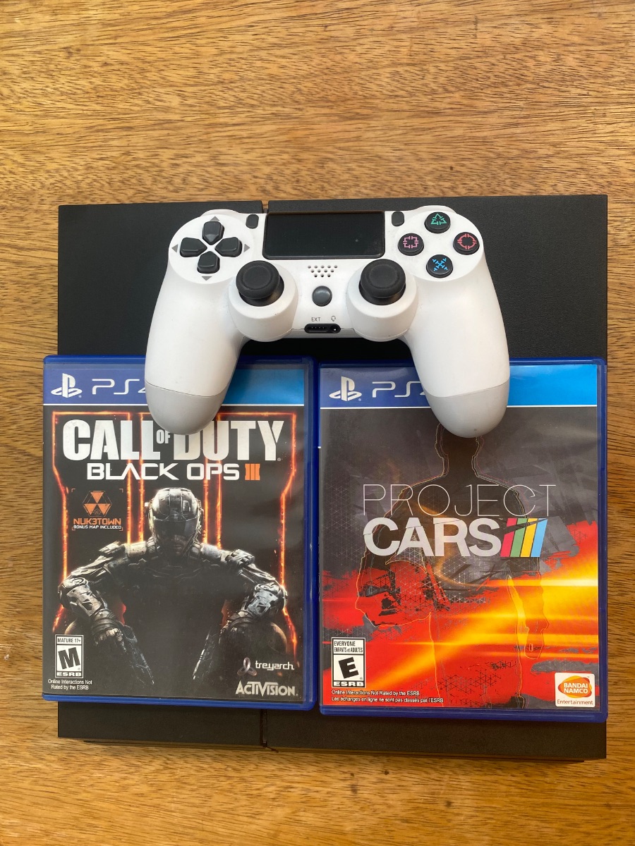 Sony Playstation 4 500 Gb Fat - 2 Juegos - 1 Joystick