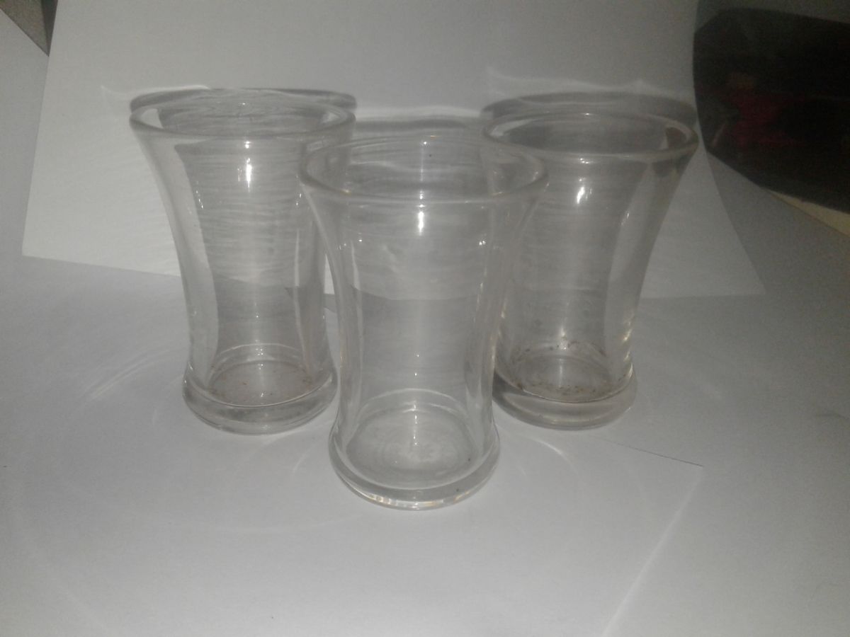 Set bazar 4 especieros y 3 vasos licor tequila  
