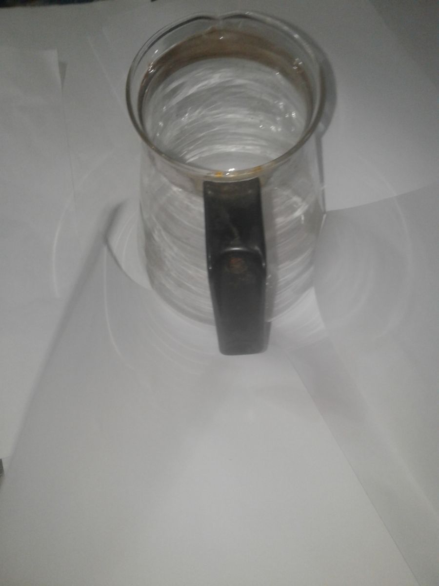 Caramelera y jarra de vidrio
