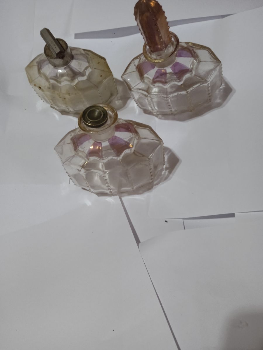 Caramelera  perfumero  y licorera antiguas