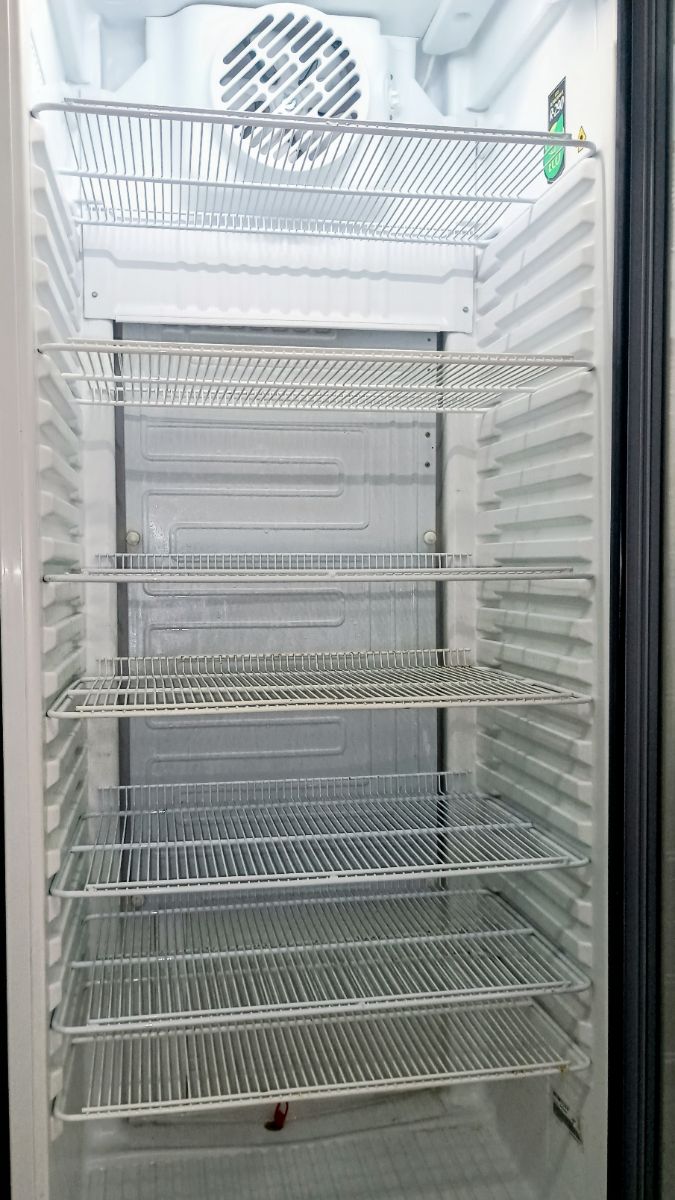 HELADERA EXHIBIDORA BRIKET M5000