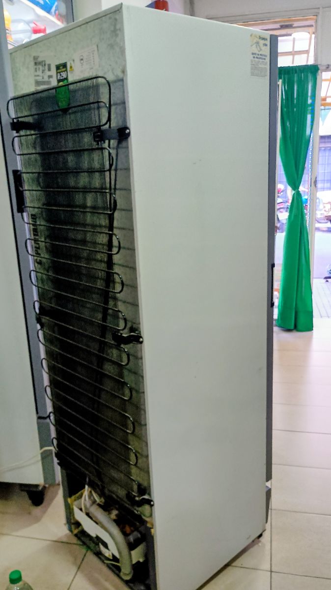 HELADERA EXHIBIDORA BRIKET M3200