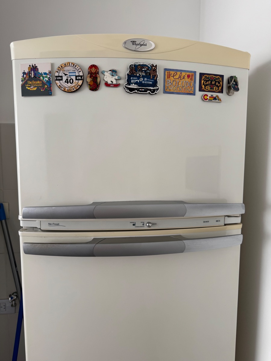 Vendo heladera marca Whirlpool blanca