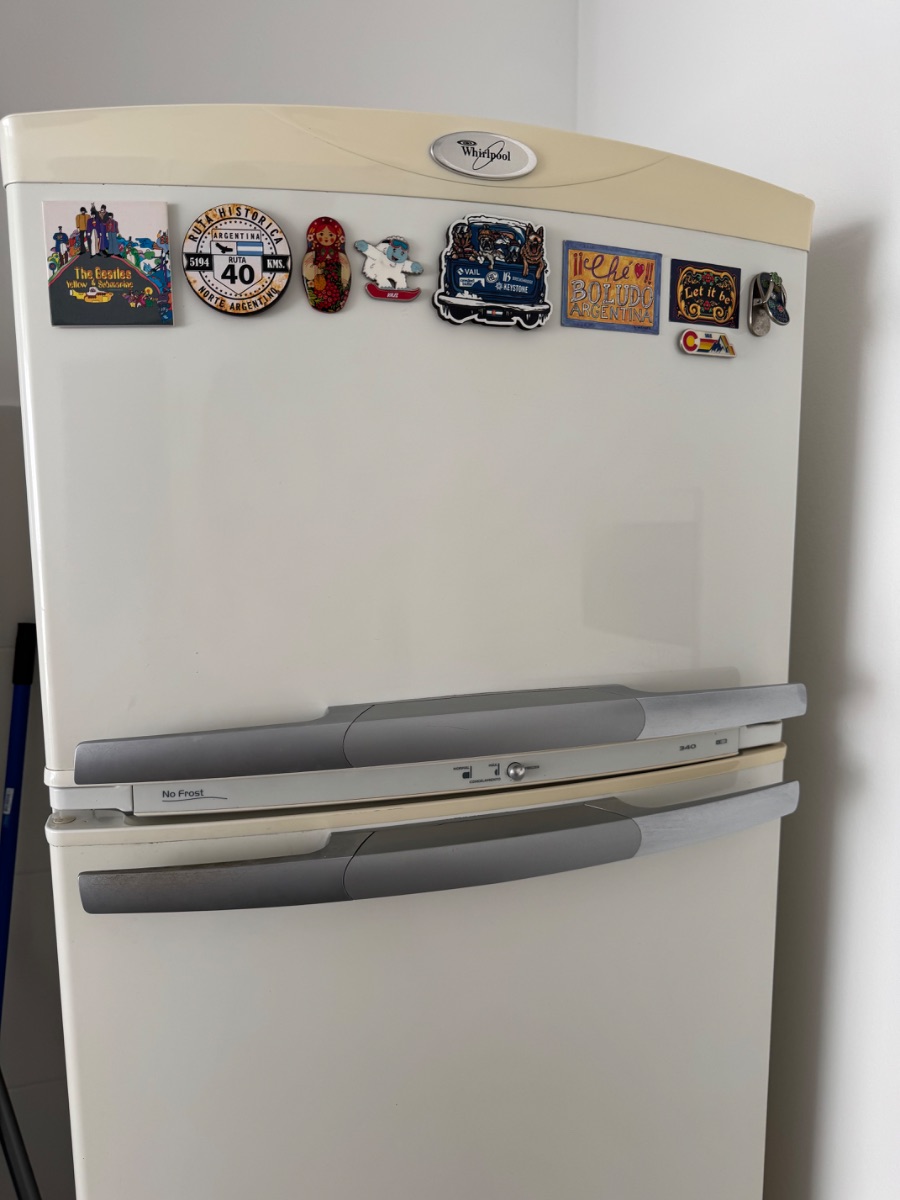 Vendo heladera marca Whirlpool blanca
