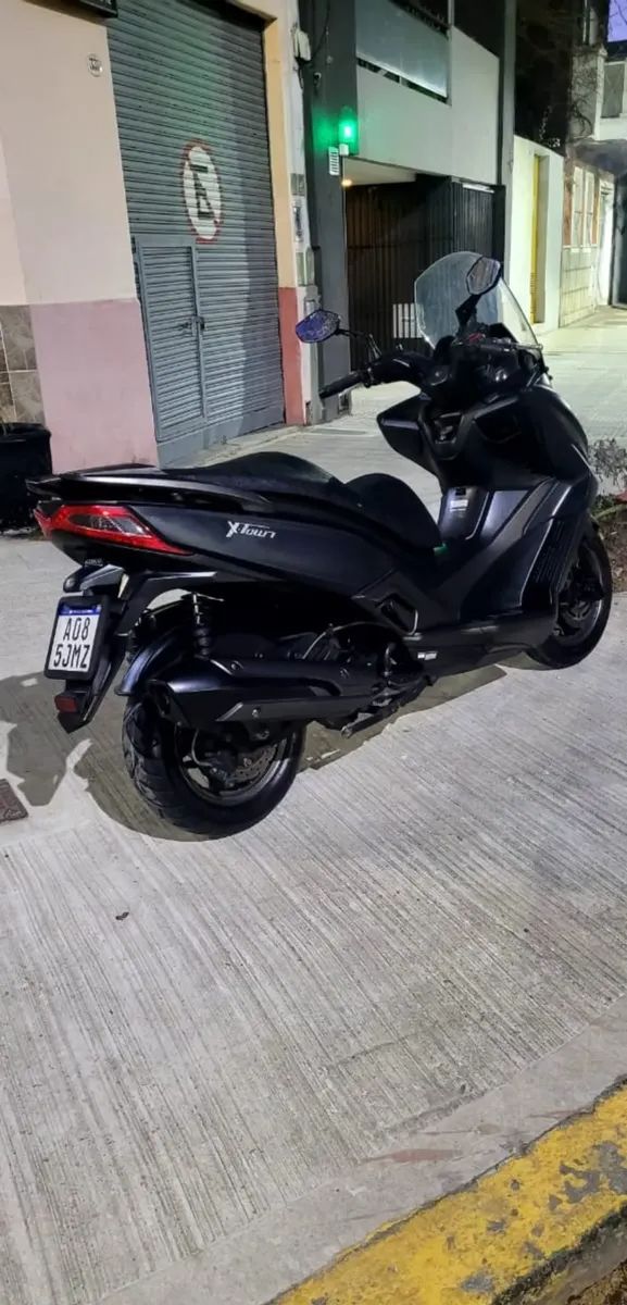 Maxi Scooter Kymco Xtown 250 I