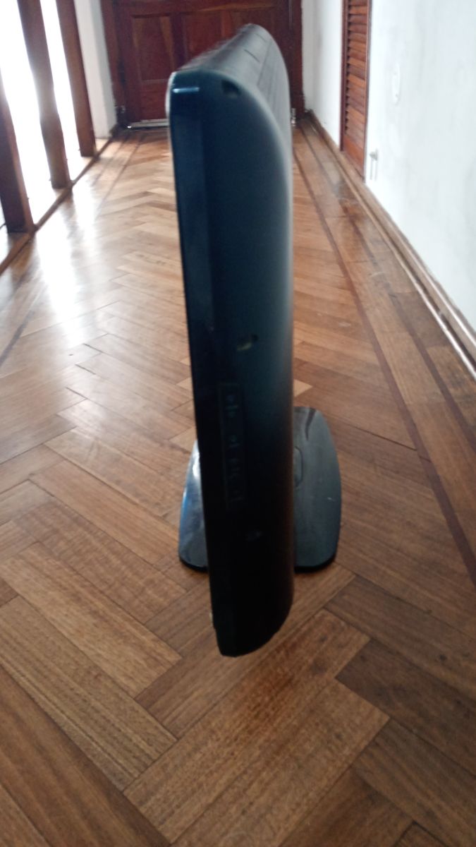 TV 32" PHILIPS PARA REPARAR O REPUESTO