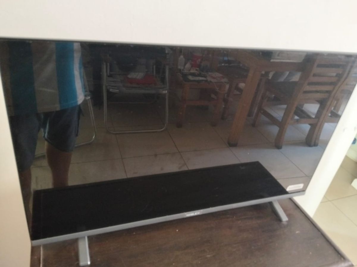 Tv Led Adroide, 32"