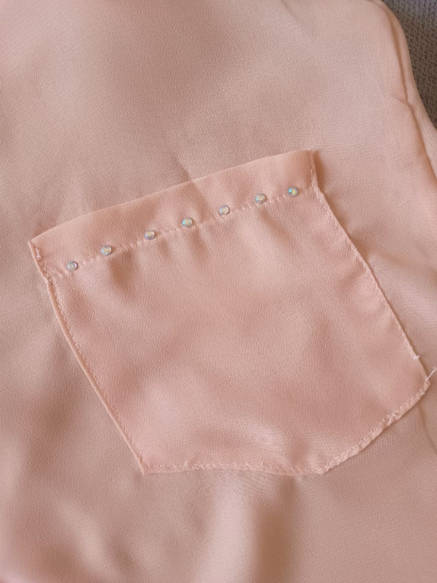 Blusa de chifón color salmón claro - ILEGAL