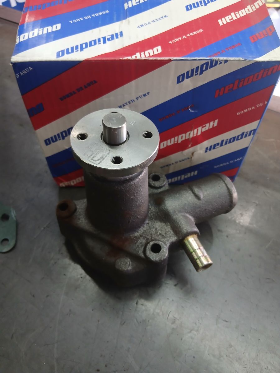 Bomba de agua ford sierra 2.3 nueva