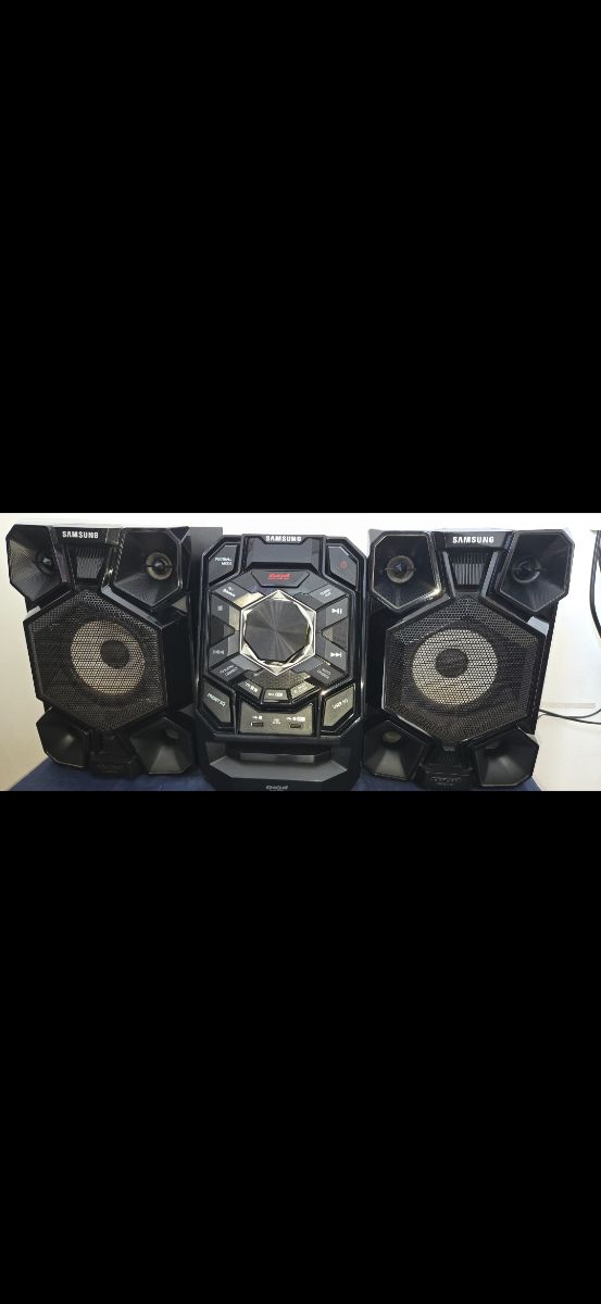 Samsung Giga Sound Blast