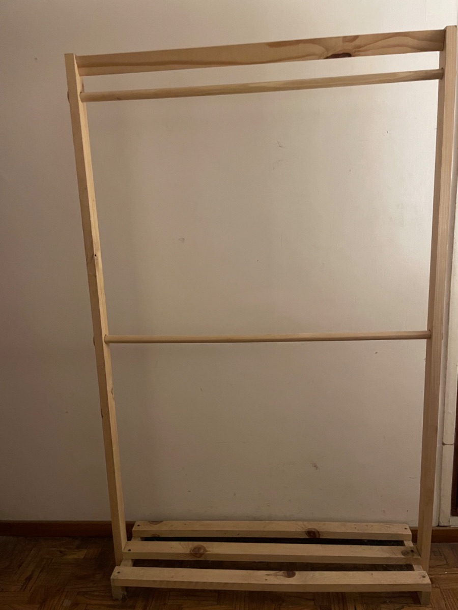 Perchero de madera
