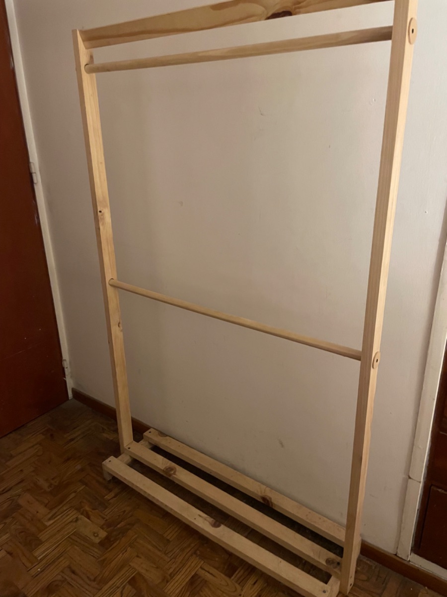 Perchero de madera