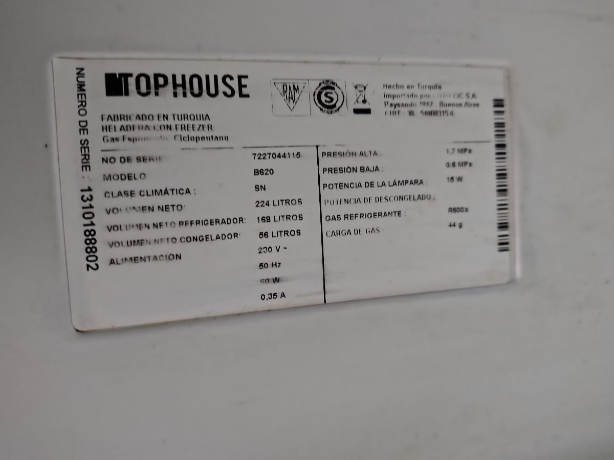 Heladera con Freezer Top House
