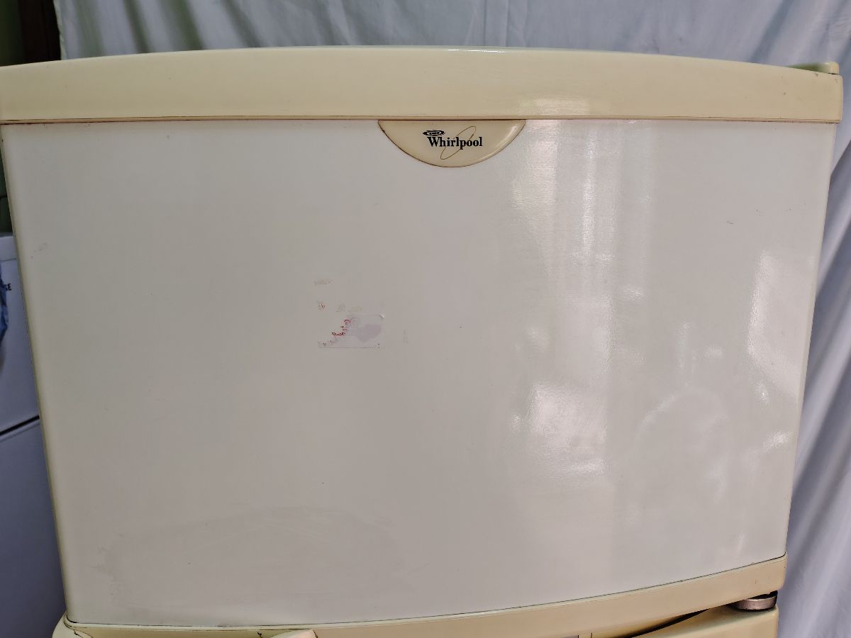 Heladera Whirlpool ARB 210 con Freezer