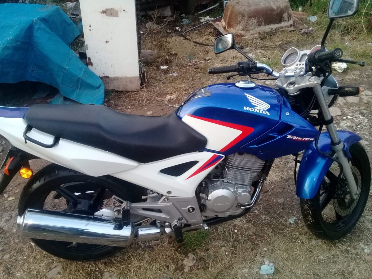 Honda Twister CBX 250CC