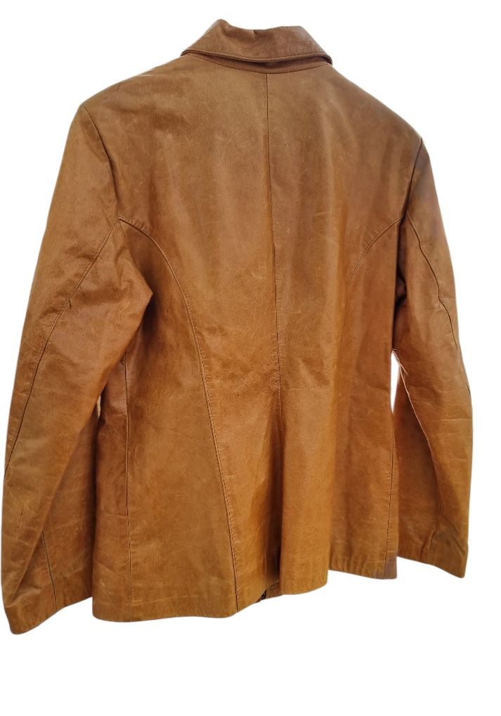 Campera de cuero Lexico camel talle m