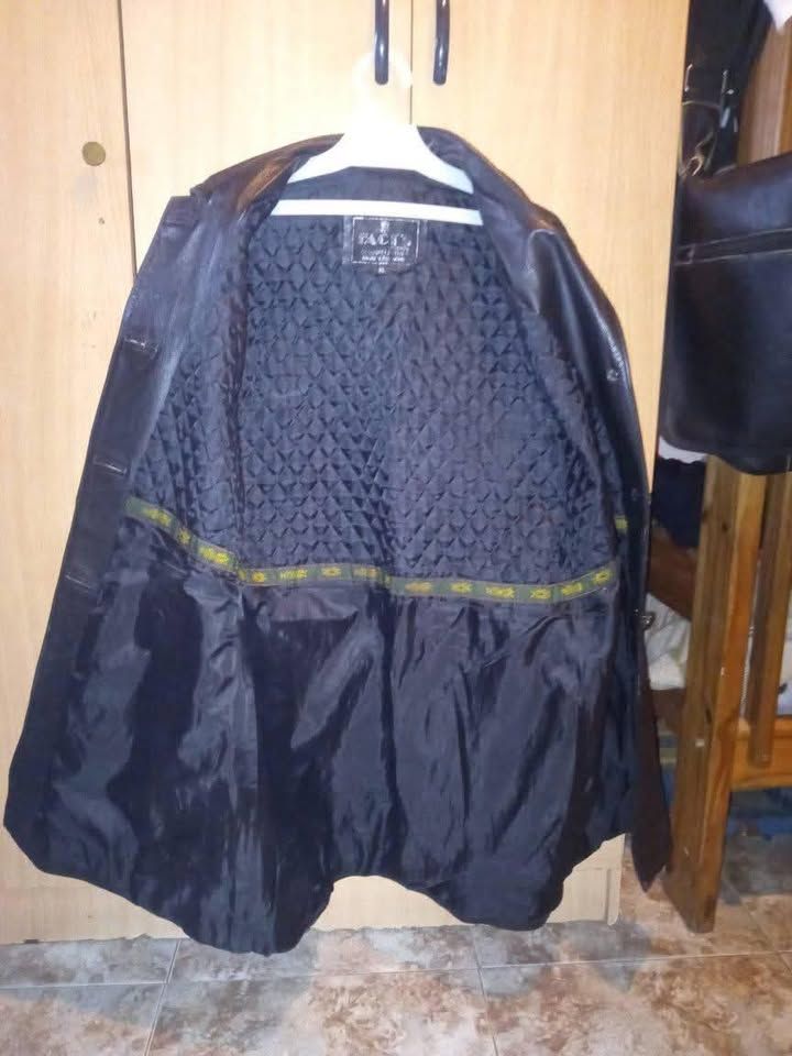 Campera de cuero original.