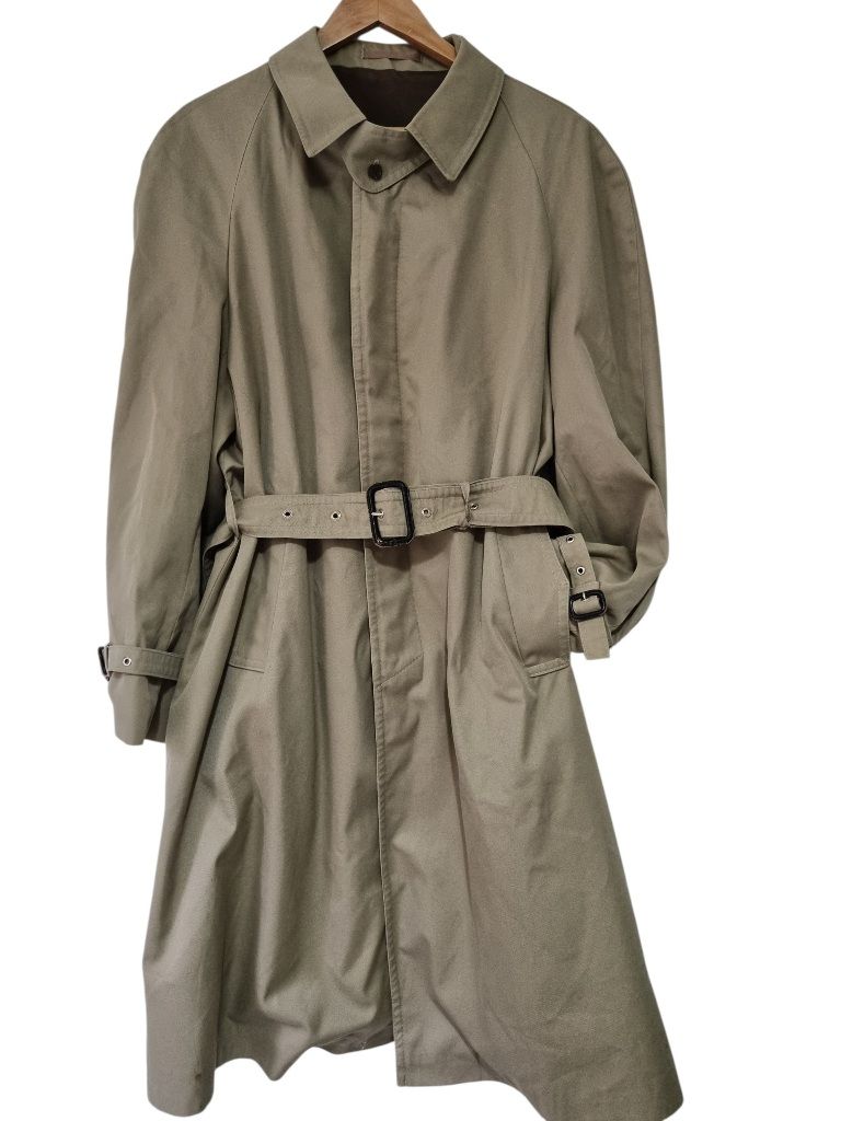 Trench clásico largo color visón verde oliva
