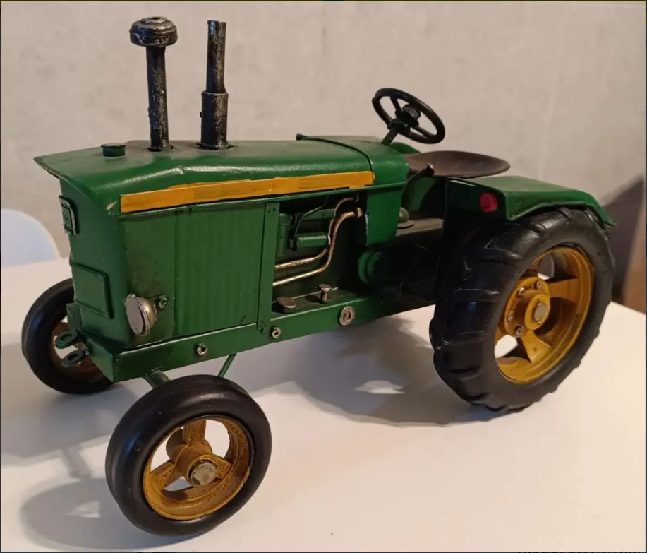 Tractor De Metal Tipo JD Decorativo