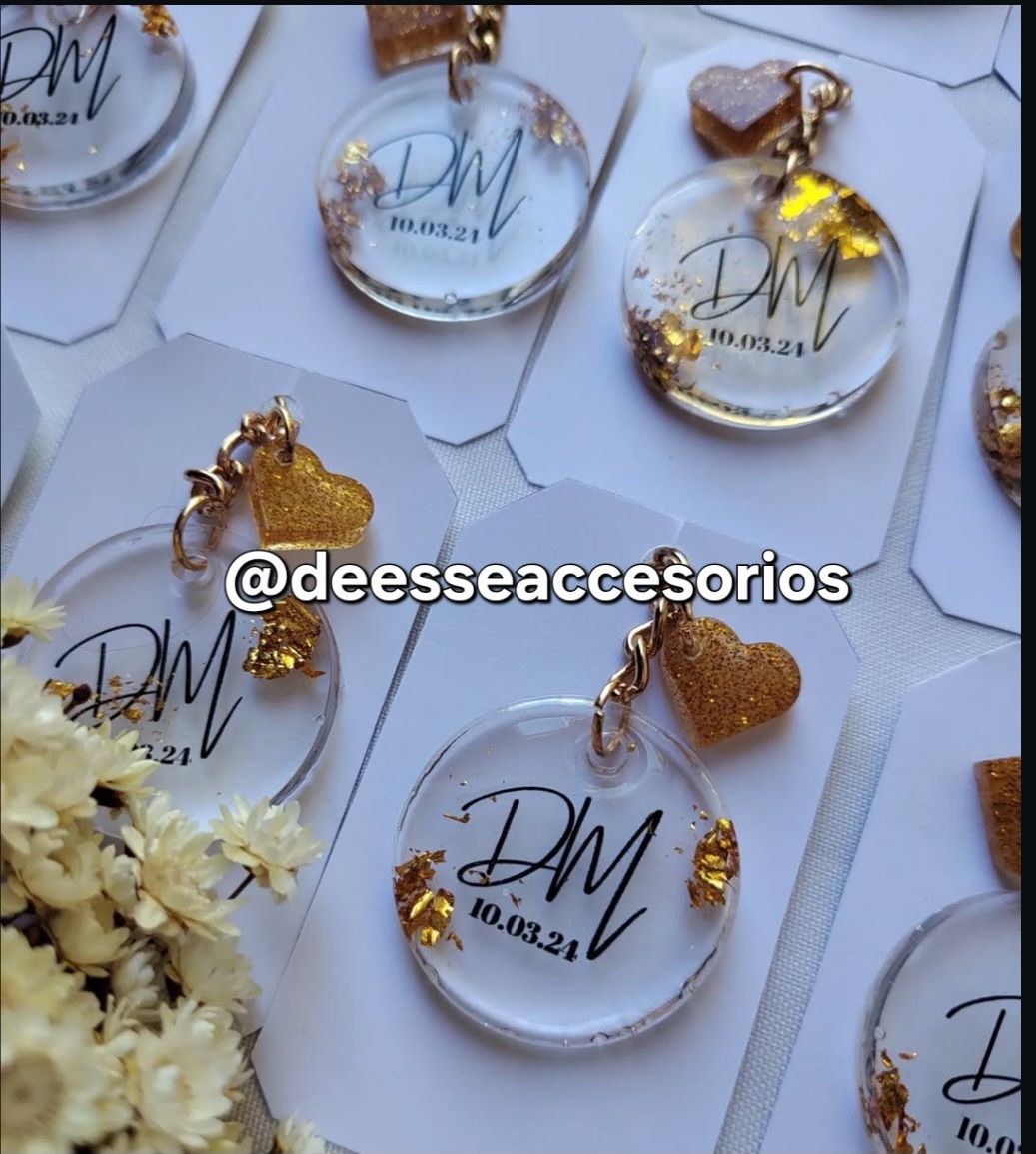 Llaveros de resina personalizados