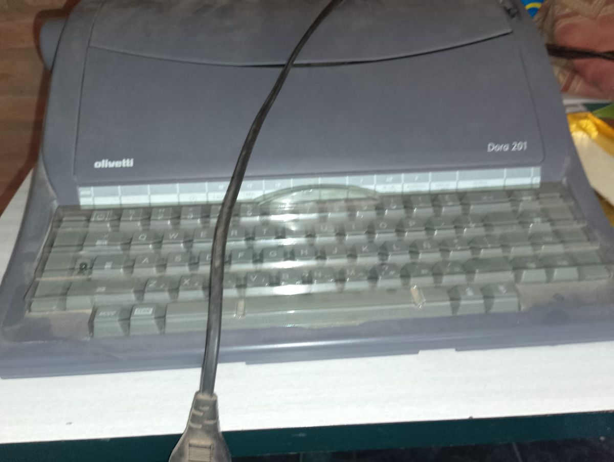 2 maquinas de escribir eléctrica