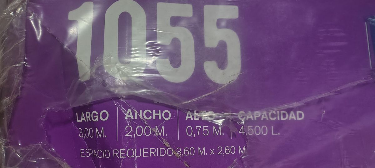 Pileta de lona Pelopincho 3 m de largo por 2  m de ancho por 0.57 de alto .