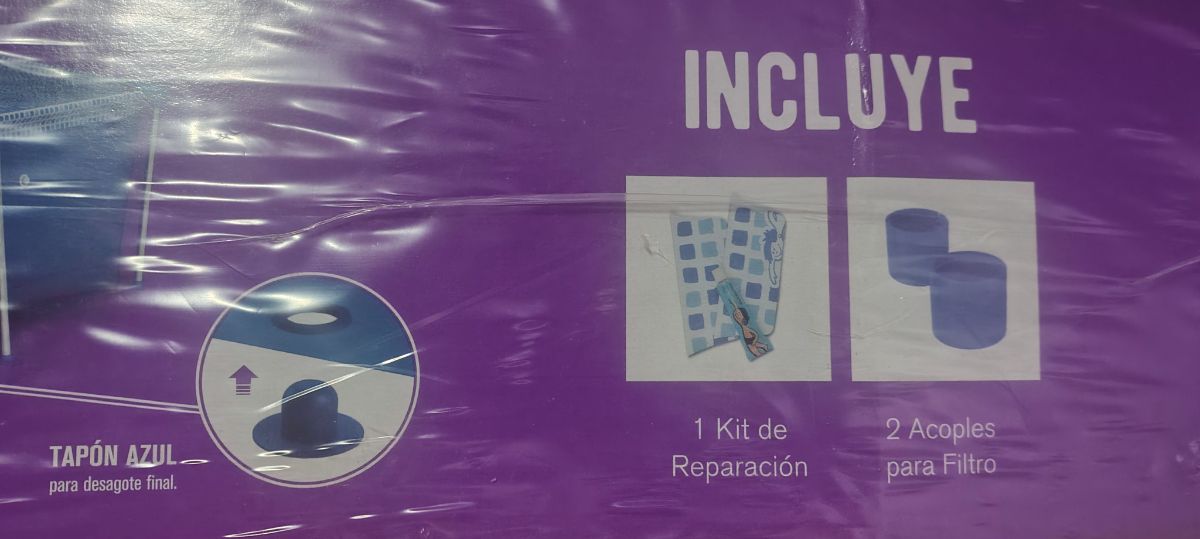 Pileta de lona Pelopincho 3 m de largo por 2  m de ancho por 0.57 de alto .