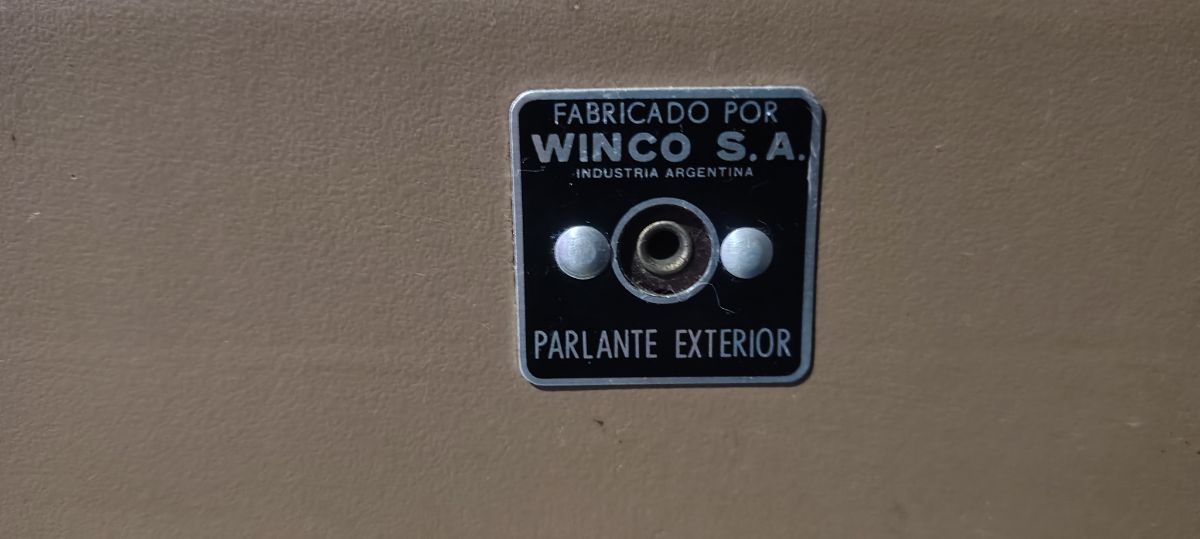 Tocadisco Wincofon mod E 2050 funcionando pero a revisar para tener de adorno están para coleccionar