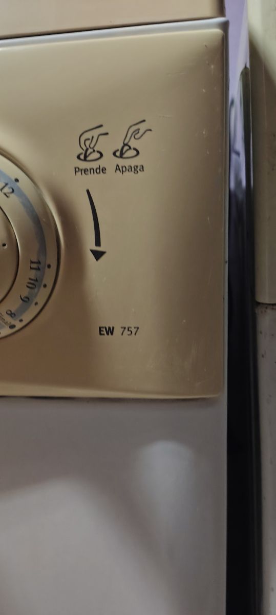Lavarropa electrolux modelo 757 usado buen estado funcional de 6k con sus accesorios bien cuidado