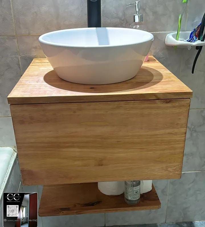 Vanitory en pino