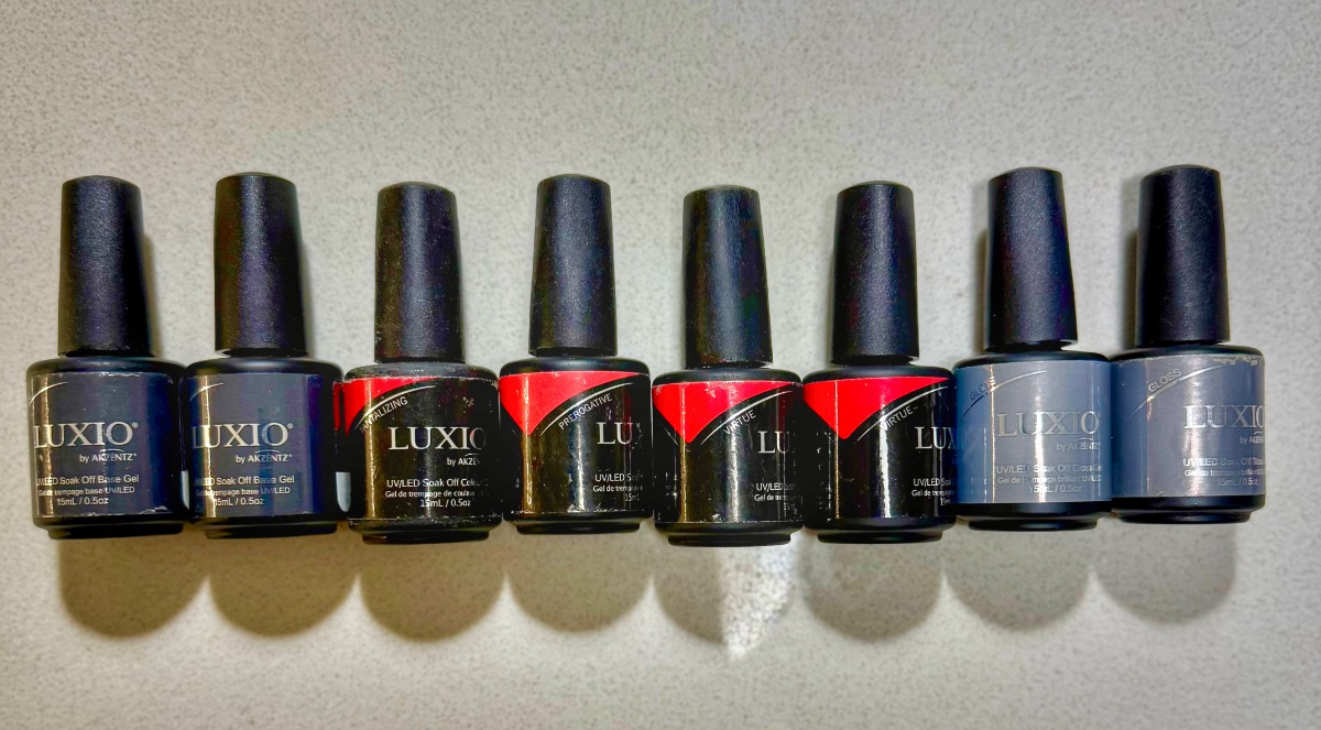 esmaltes semipermanentes, bases y tops