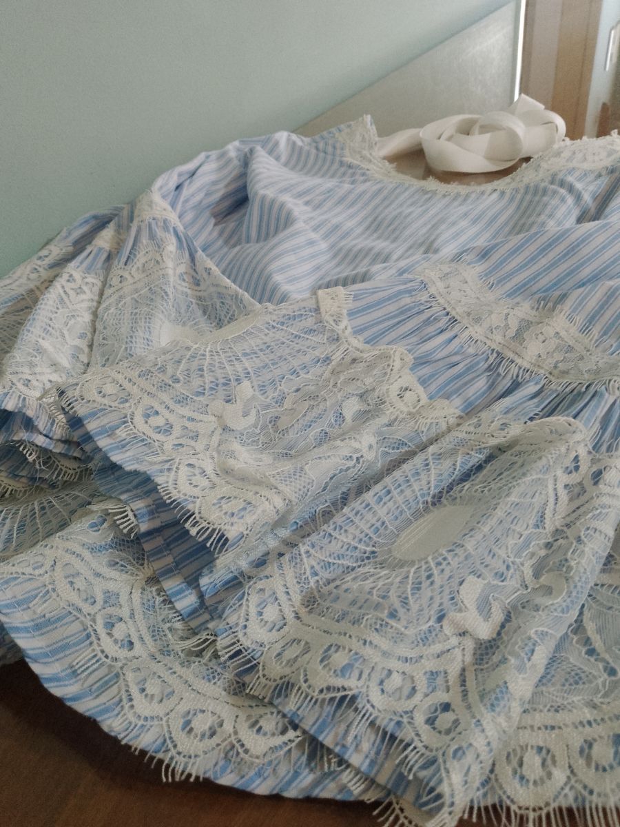 Conjunto de 2 piezas: jean Sweet + blusa rayada con broderie . *JEAN VENDIDO*