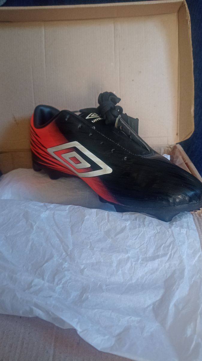 Botines Umbro pro