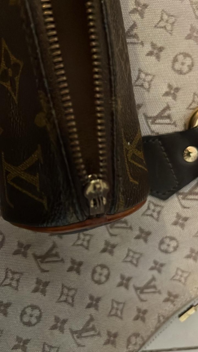 Bolso Louis Vuitton Mini Lin Alma Haut y Portacosmeticos