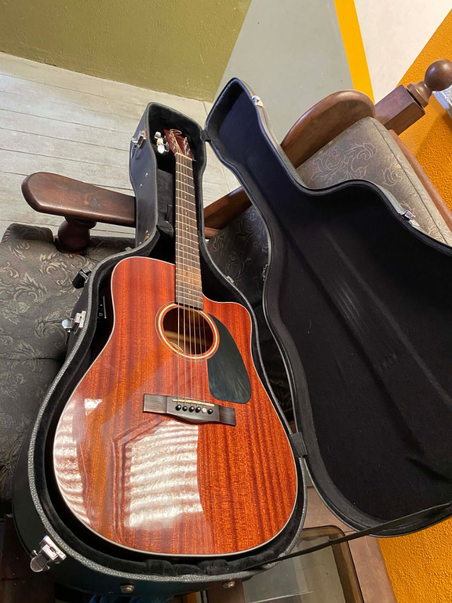 guitarra electroacustica Fender