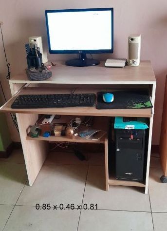 Escritorio de melanina para PC